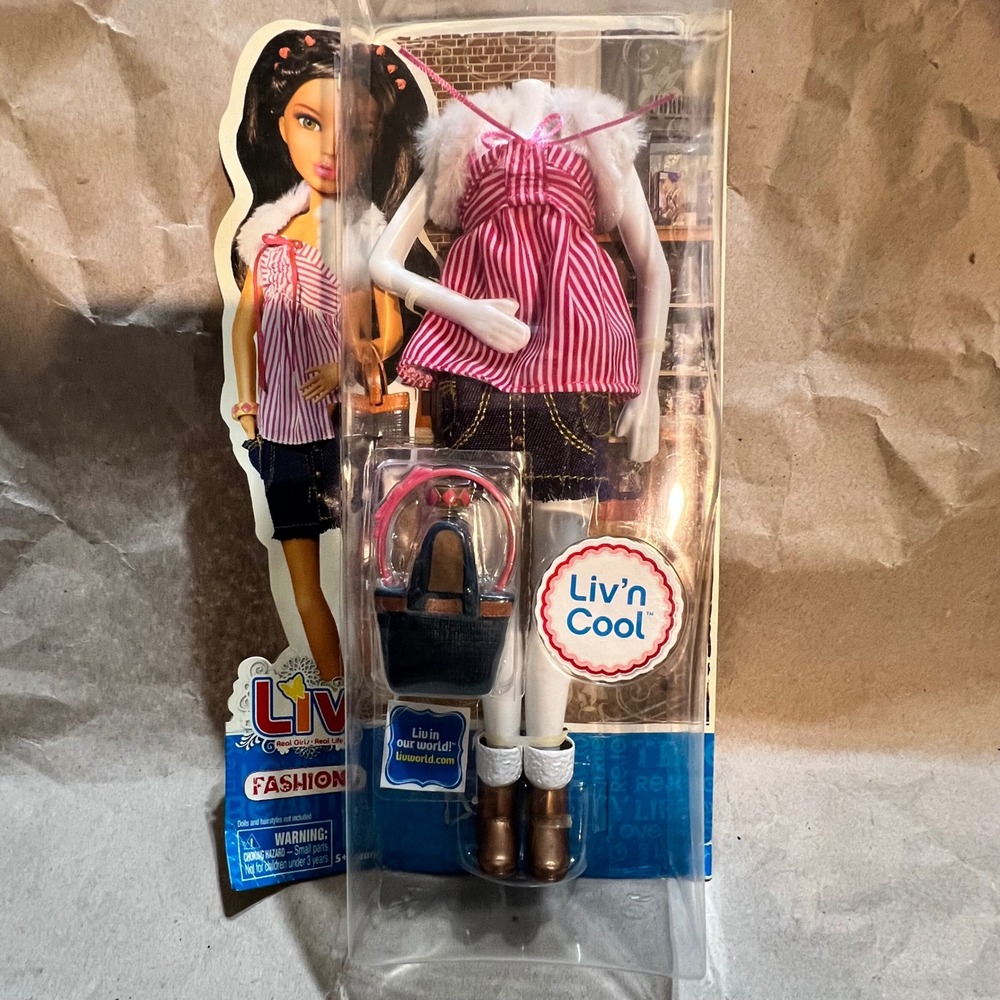 Spin Master Liv Doll Fashion Outfit Pink Striped Top Denim Skirt Shrug Boots NIB